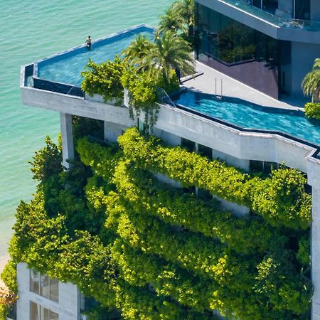 M Hotel Danang Exteriör bild The rooftop garden