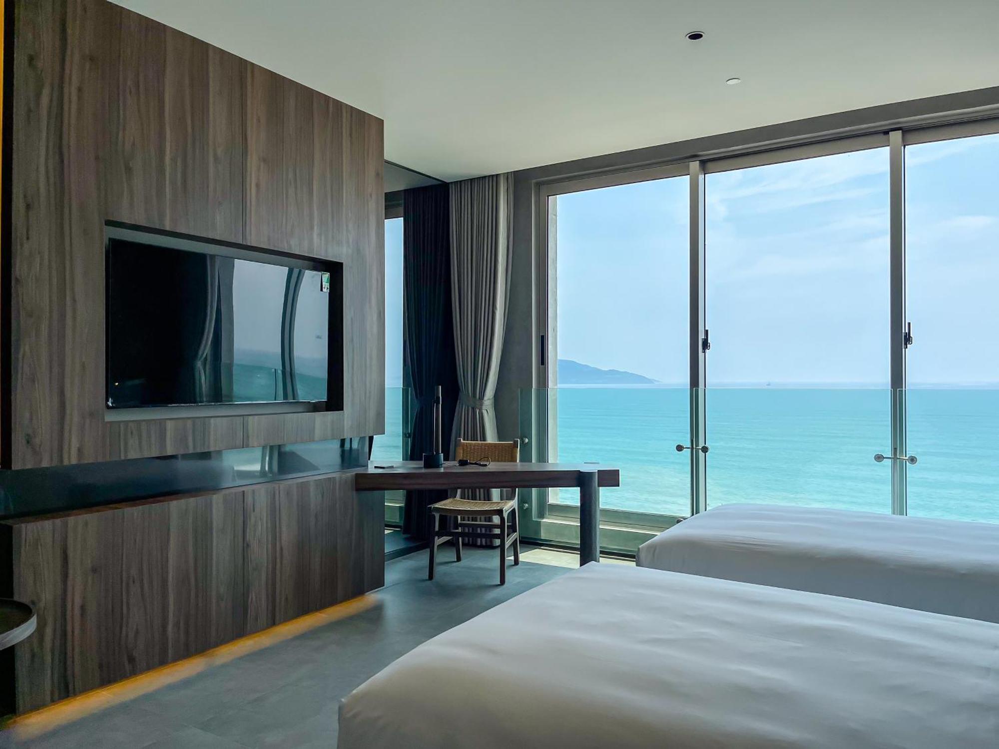 M Hotel Danang Exteriör bild Deluxe Ocean View